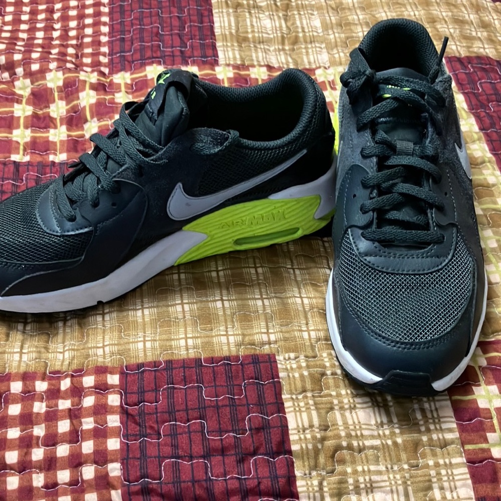 Nike Airmax youth size 6.5